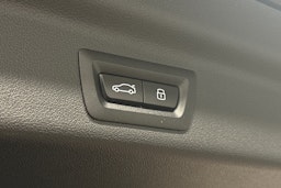 musta BMW X1 2024 kuva 15.