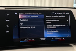 musta BMW X1 2024 kuva 26.