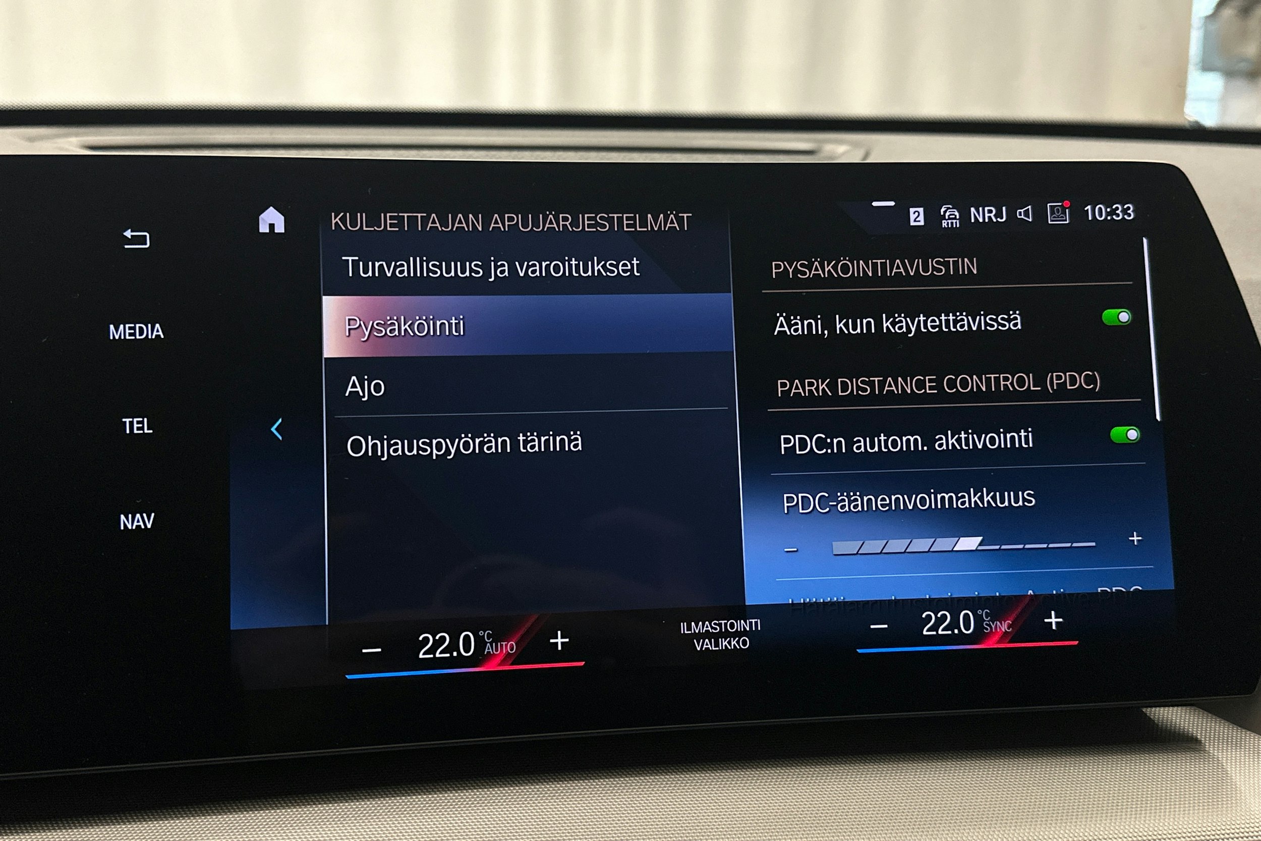 musta BMW X1 2024 kuva 28.