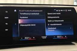 musta BMW X1 2024 kuva 30.