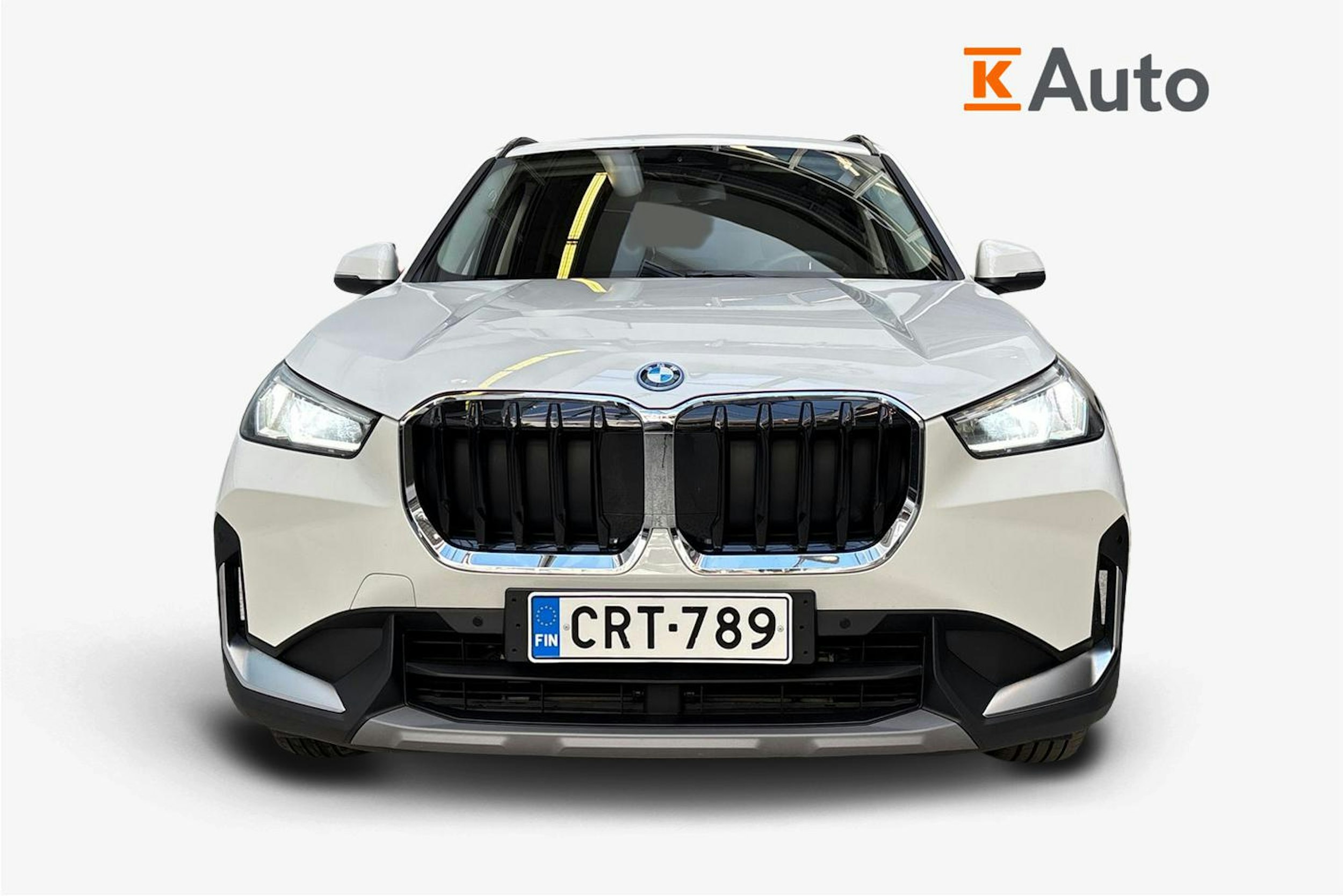 valkoinen BMW X1 2024 kuva 5.