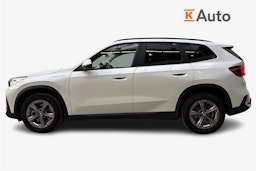 valkoinen BMW X1 2024 kuva 6.