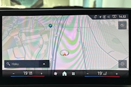 valkoinen BMW X1 2024 kuva 19.