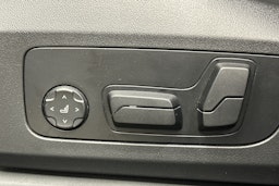 musta BMW X1 2024 kuva 16.