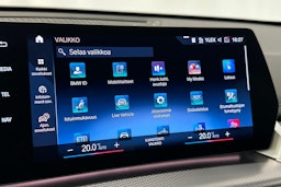 musta BMW X1 2024 kuva 21.