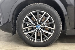 musta BMW X1 2024 kuva 28.