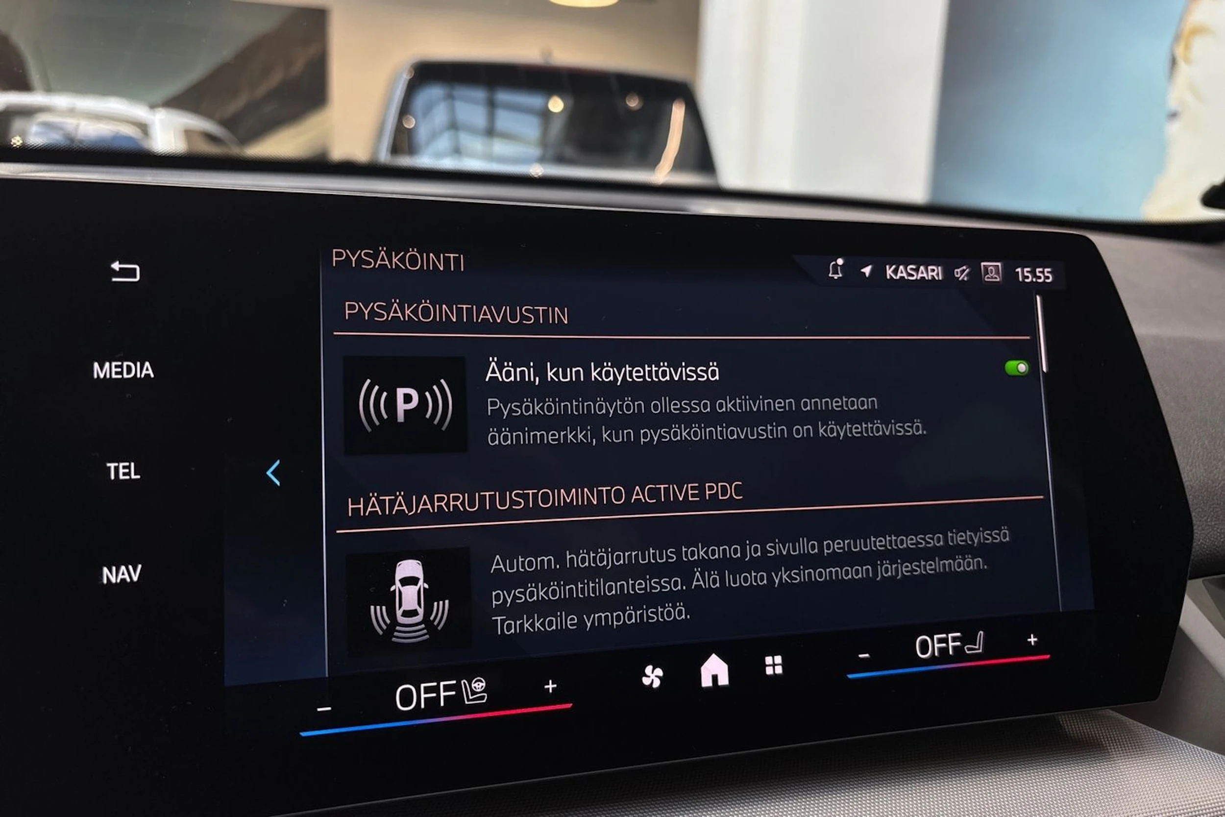 valkoinen BMW X1 2024 kuva 28.