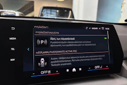 valkoinen BMW X1 2024 kuva 28.