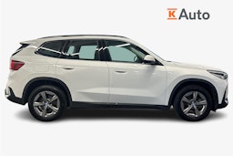 Valkoinen BMW X1 2025 kuva 5.