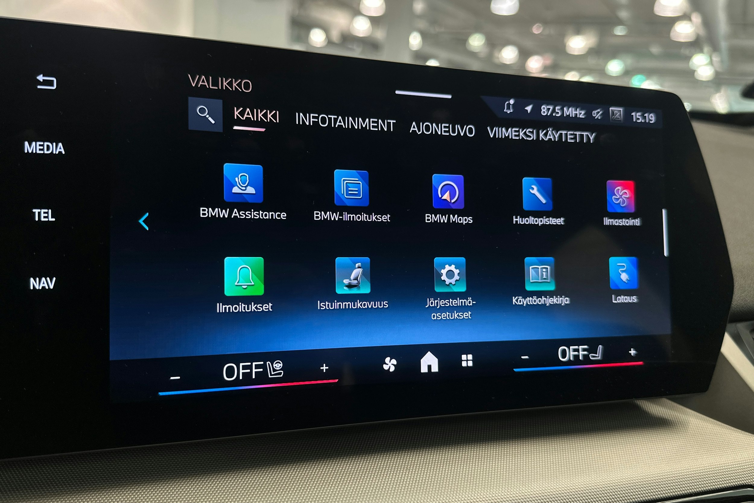 Valkoinen BMW X1 2025 kuva 14.