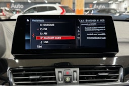 Valkoinen BMW X1 2022 kuva 17.