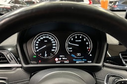 Valkoinen BMW X1 2022 kuva 21.