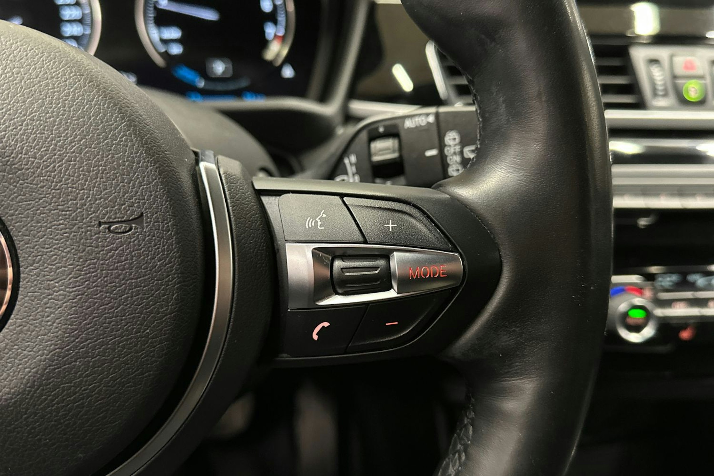 Valkoinen BMW X1 2022 kuva 23.