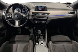 keltainen BMW X2 2018 kuva 9.
