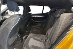keltainen BMW X2 2018 kuva 10.