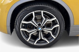 keltainen BMW X2 2018 kuva 11.
