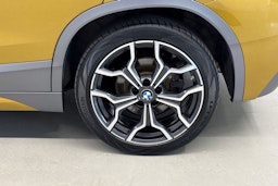 keltainen BMW X2 2018 kuva 13.
