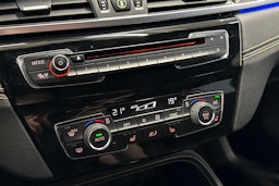 keltainen BMW X2 2018 kuva 17.
