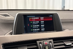 keltainen BMW X2 2018 kuva 19.