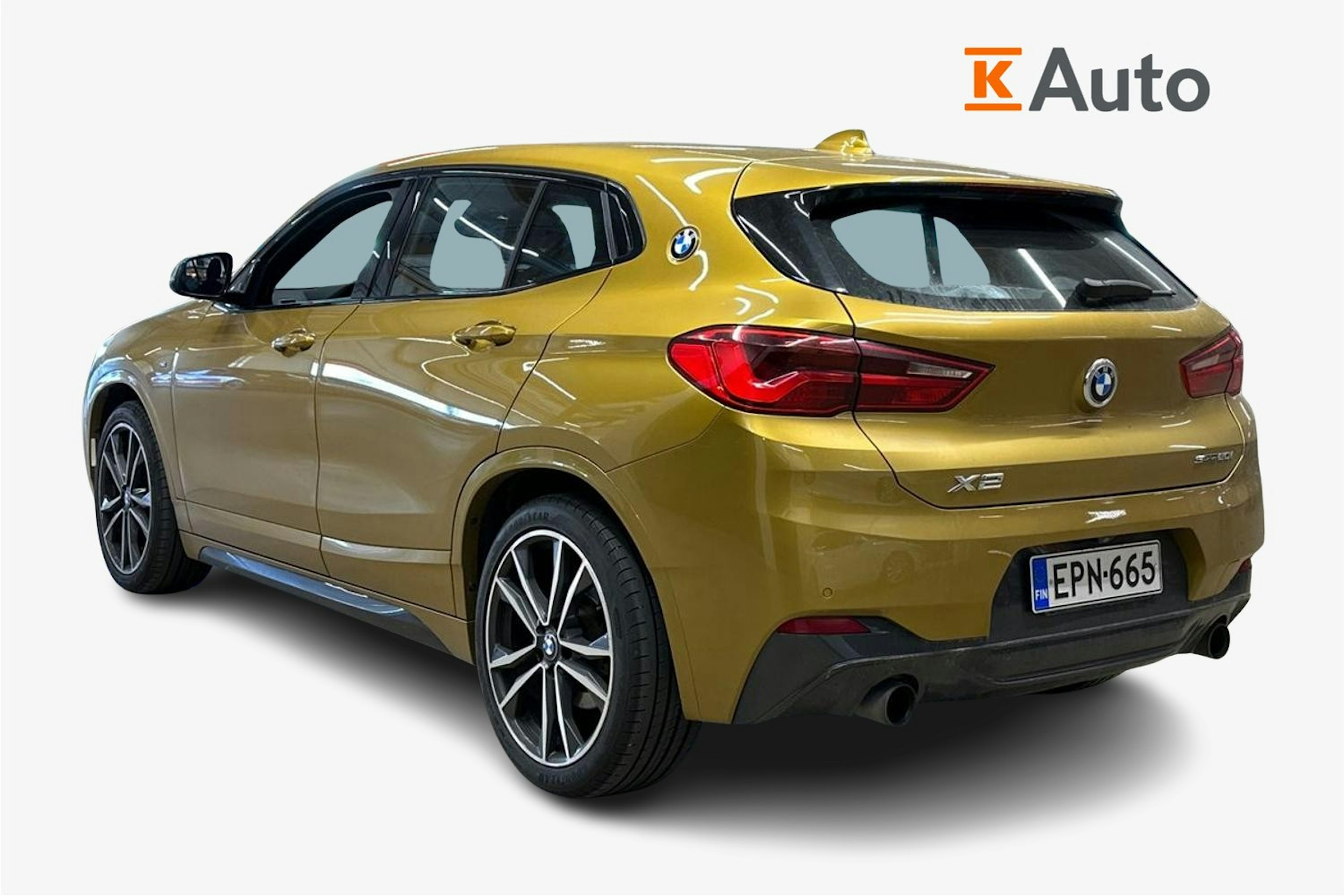 keltainen BMW X2 2018 kuva 2.