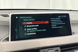 keltainen BMW X2 2018 kuva 19.