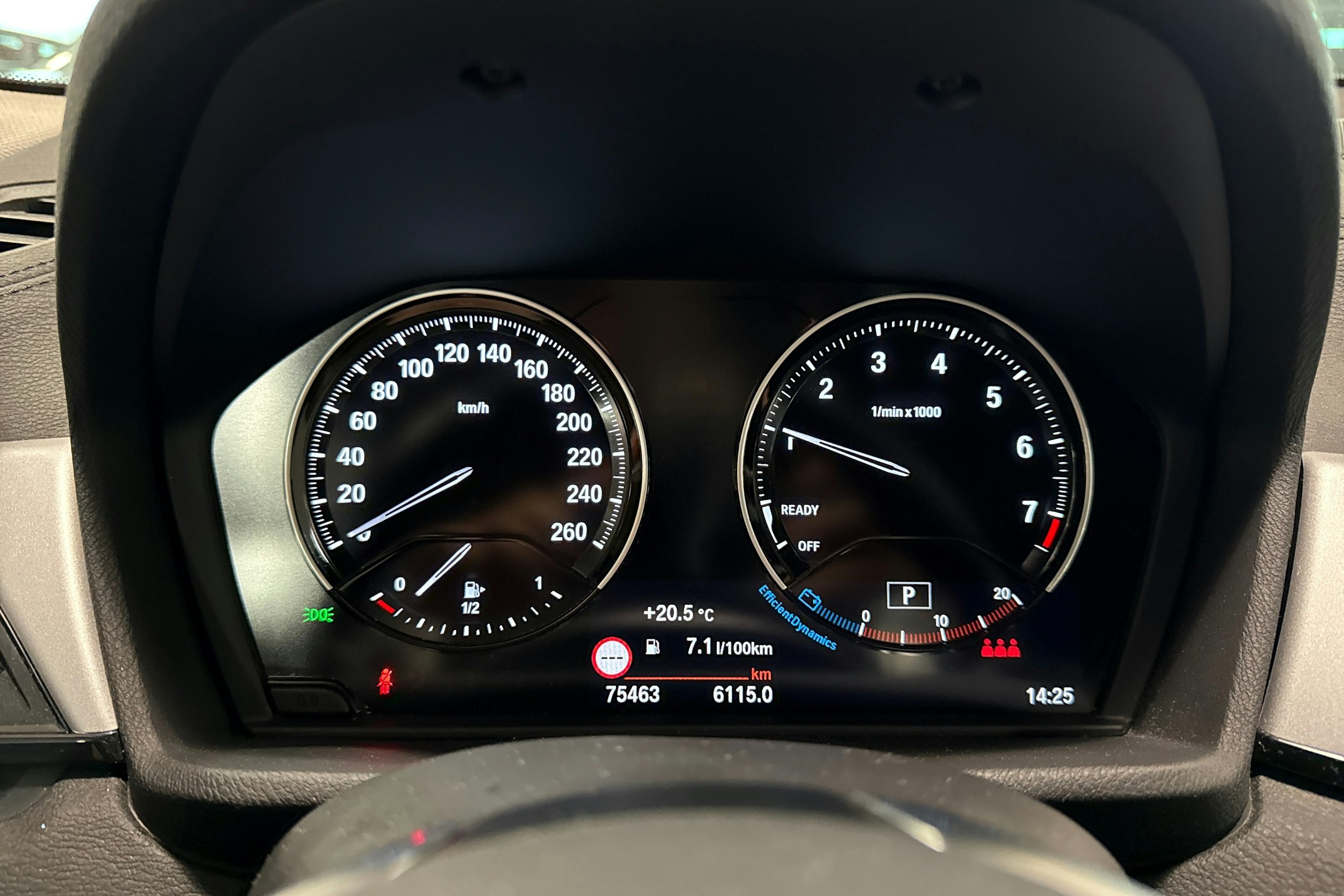 Valkoinen BMW X2 2018 kuva 14.