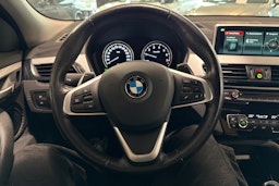 Valkoinen BMW X2 2018 kuva 15.