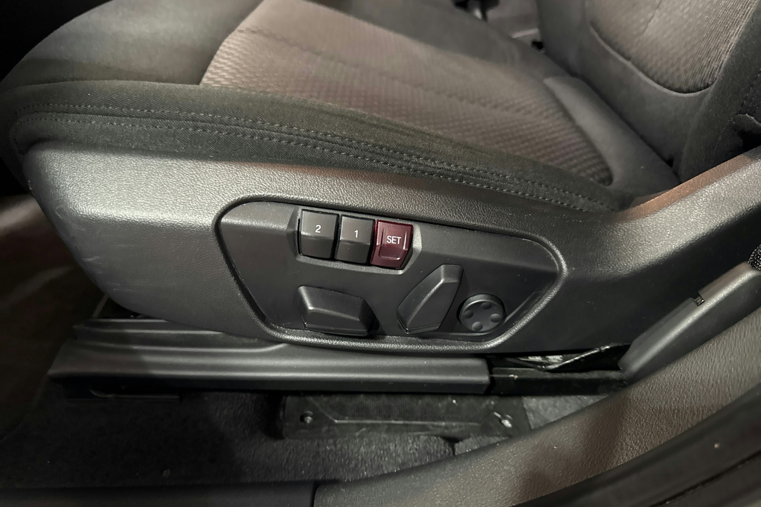 Valkoinen BMW X2 2018 kuva 23.