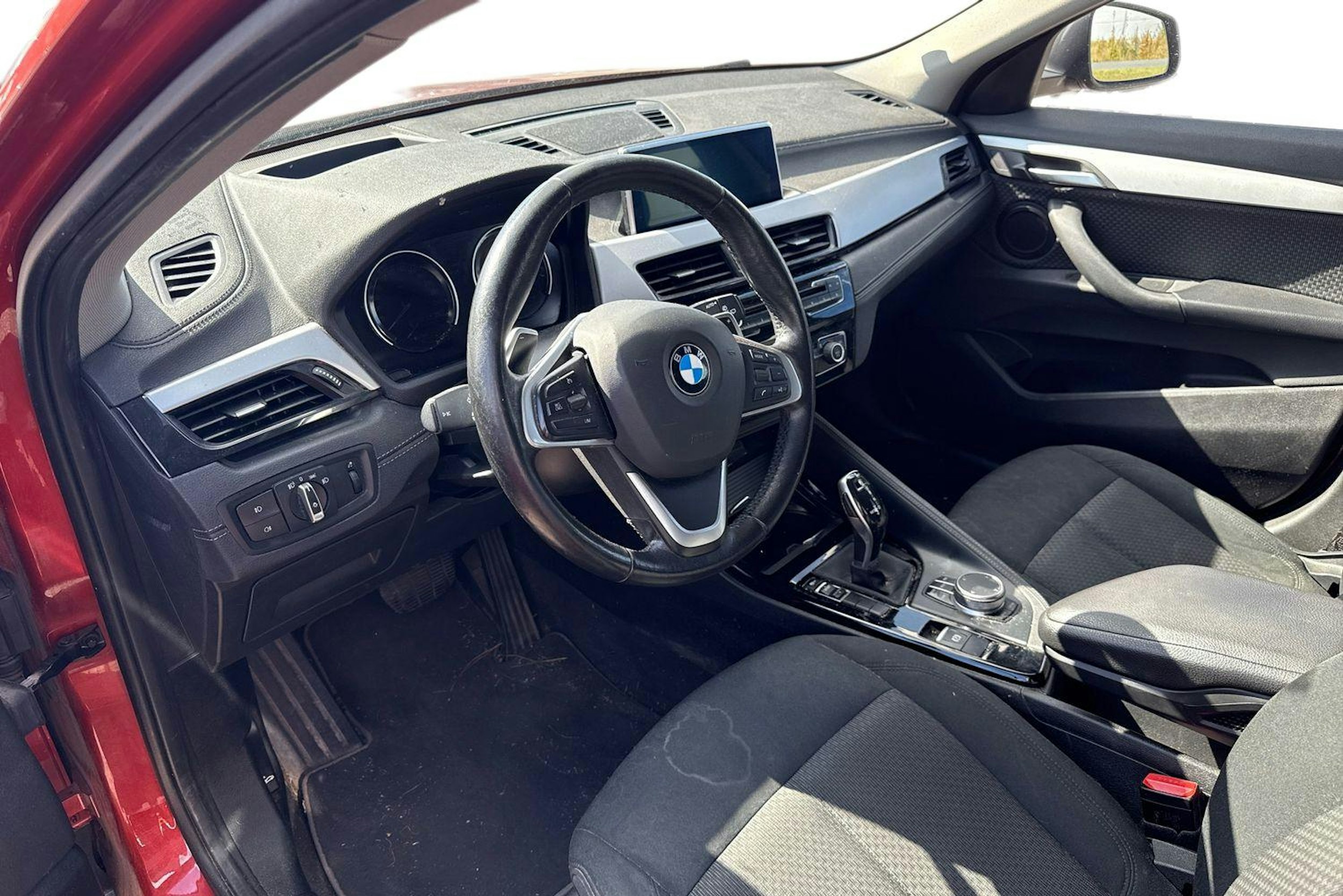 Oranssi BMW X2 2018 kuva 3.