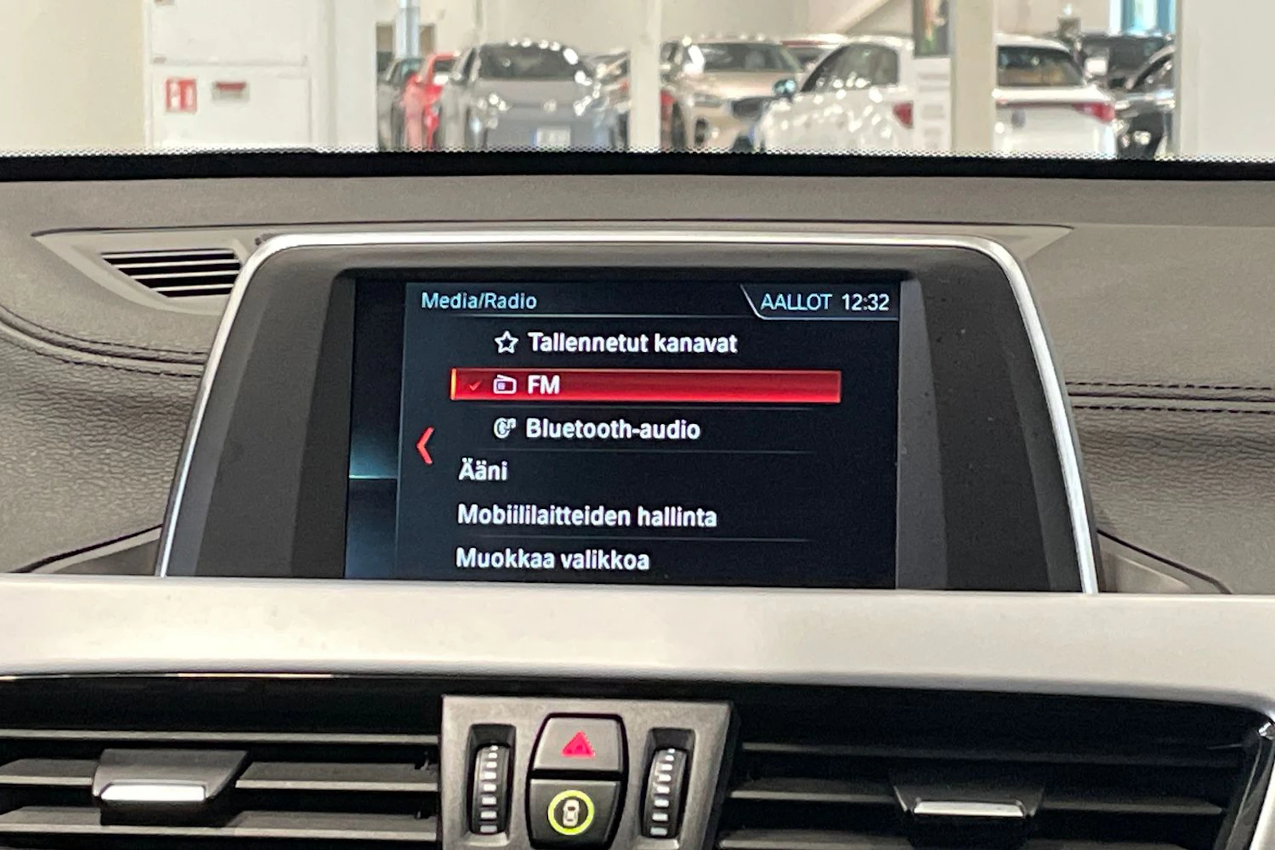 harmaa BMW X2 2019 kuva 19.
