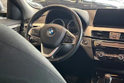 musta BMW X2 2021 kuva 11.