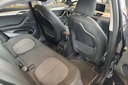 musta BMW X2 2021 kuva 18.