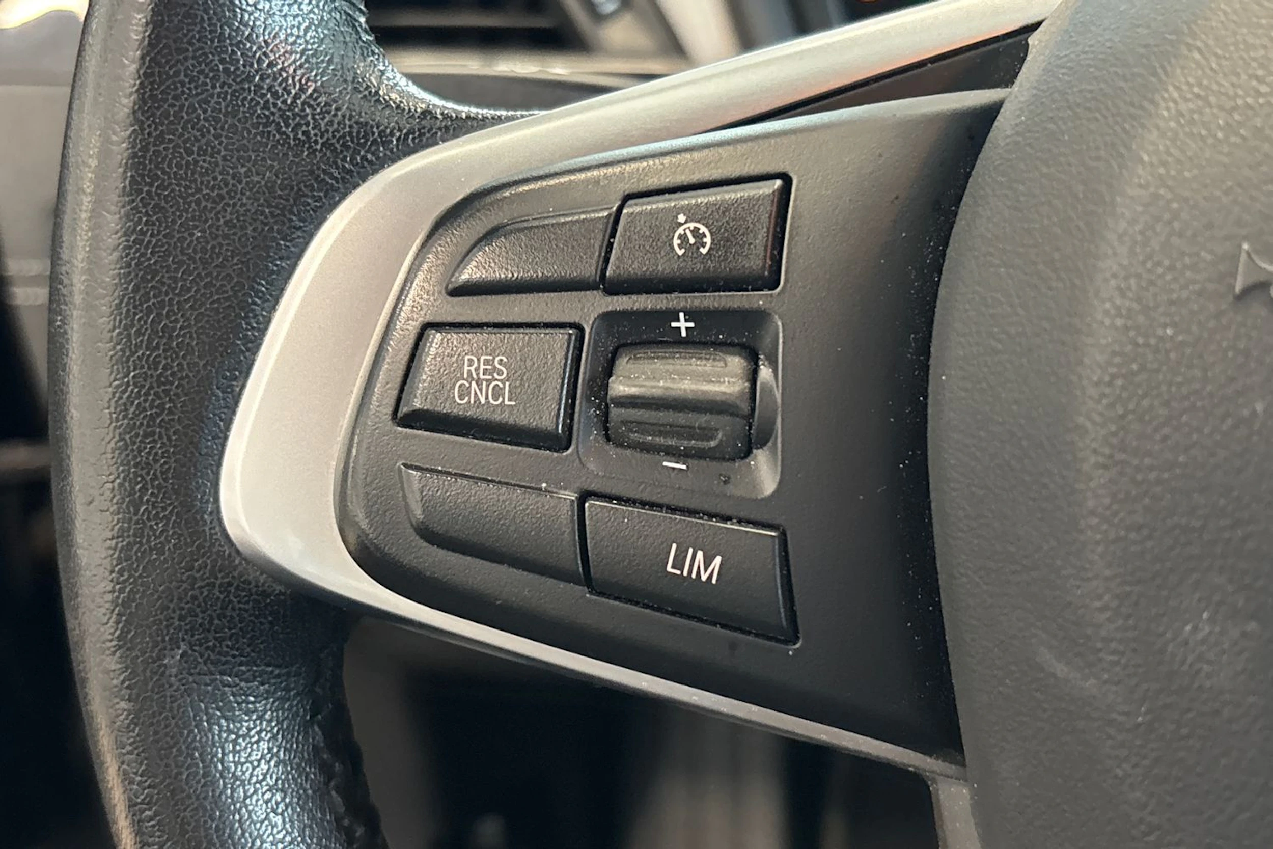musta BMW X2 2021 kuva 24.