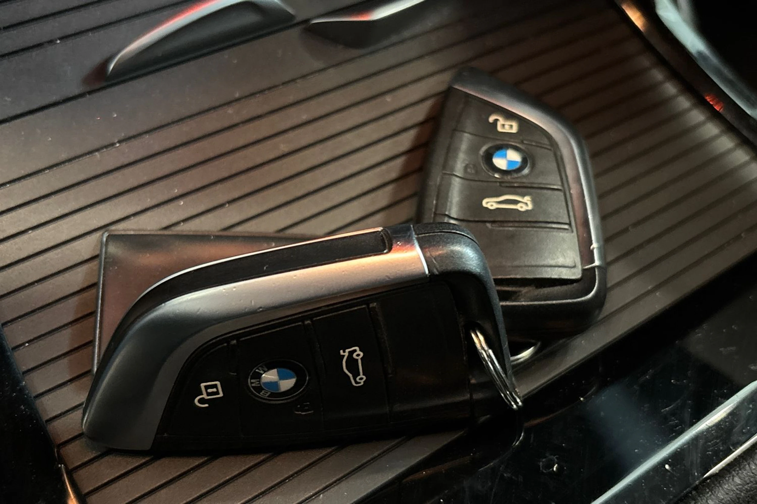 musta BMW X2 2021 kuva 28.