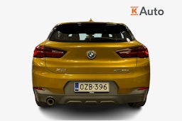 keltainen BMW X2 2021 kuva 3.