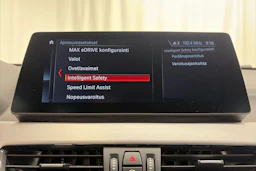 Valkoinen BMW X2 2022 kuva 27.