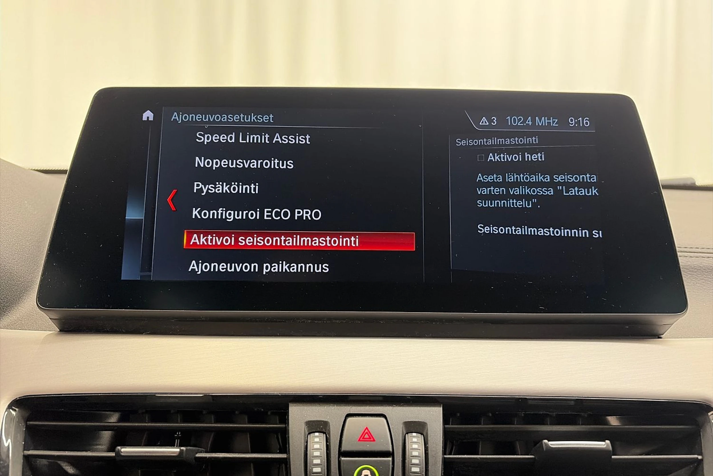 Valkoinen BMW X2 2022 kuva 28.
