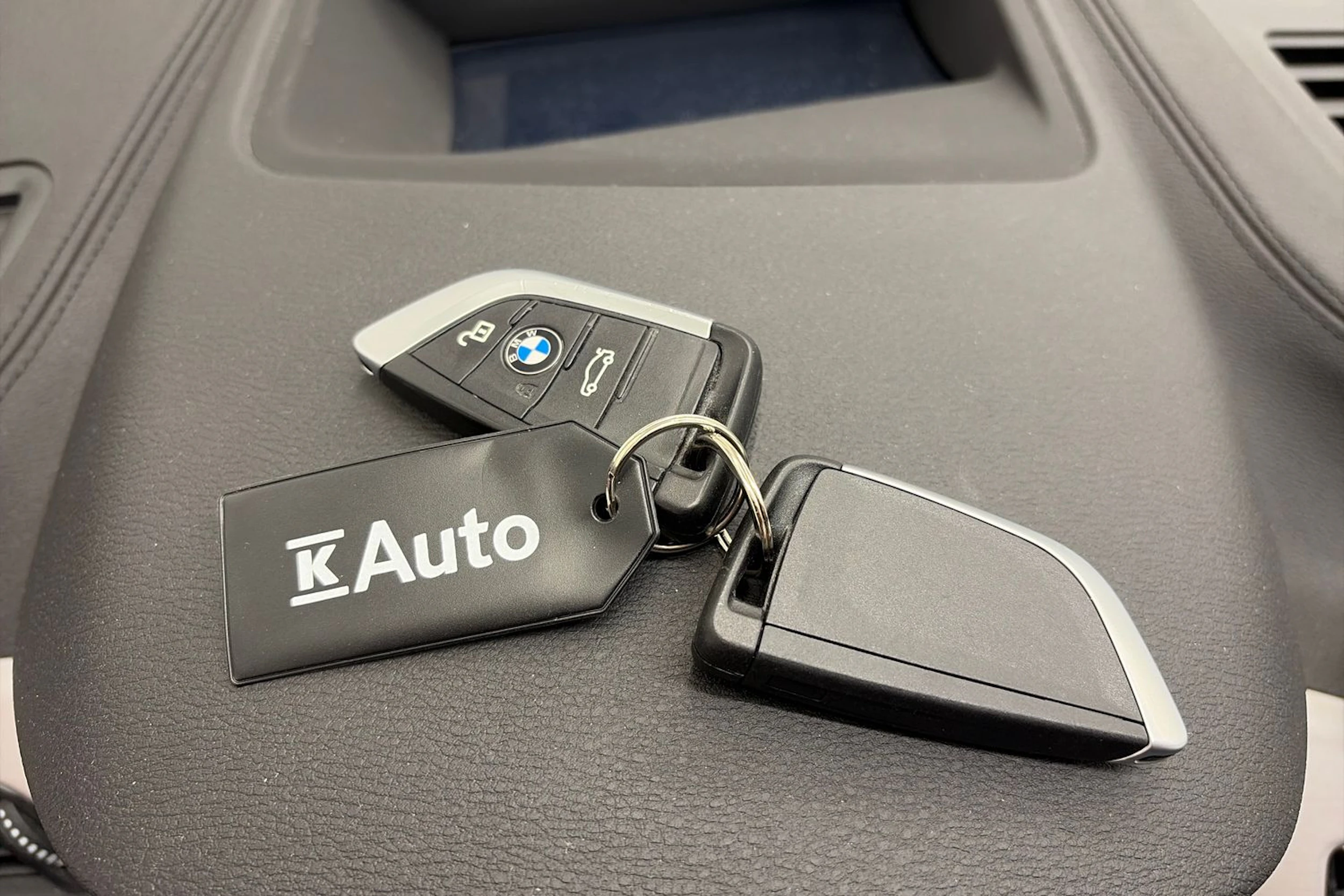 Valkoinen BMW X2 2022 kuva 34.