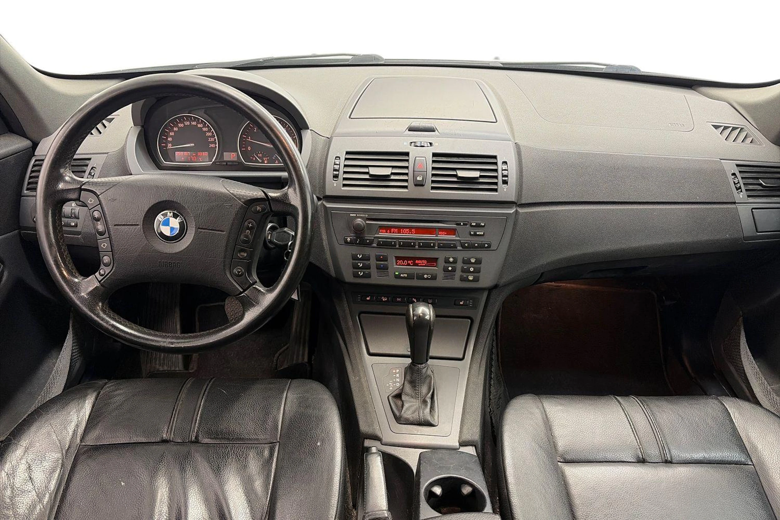Harmaa BMW X3 2004 kuva 7.