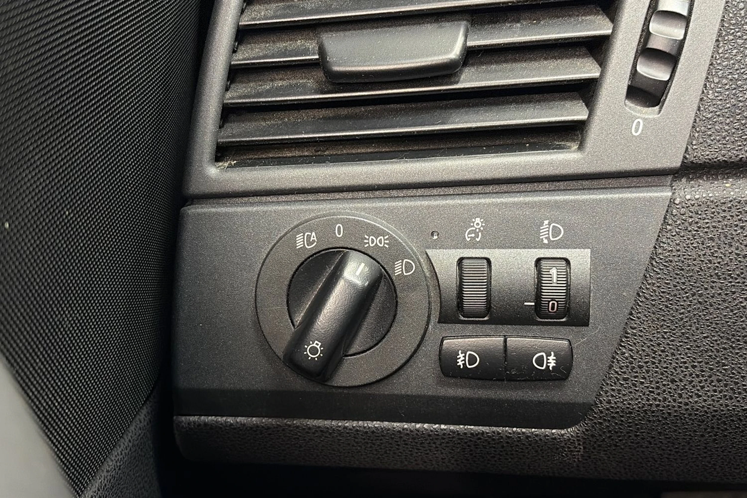 Harmaa BMW X3 2004 kuva 20.