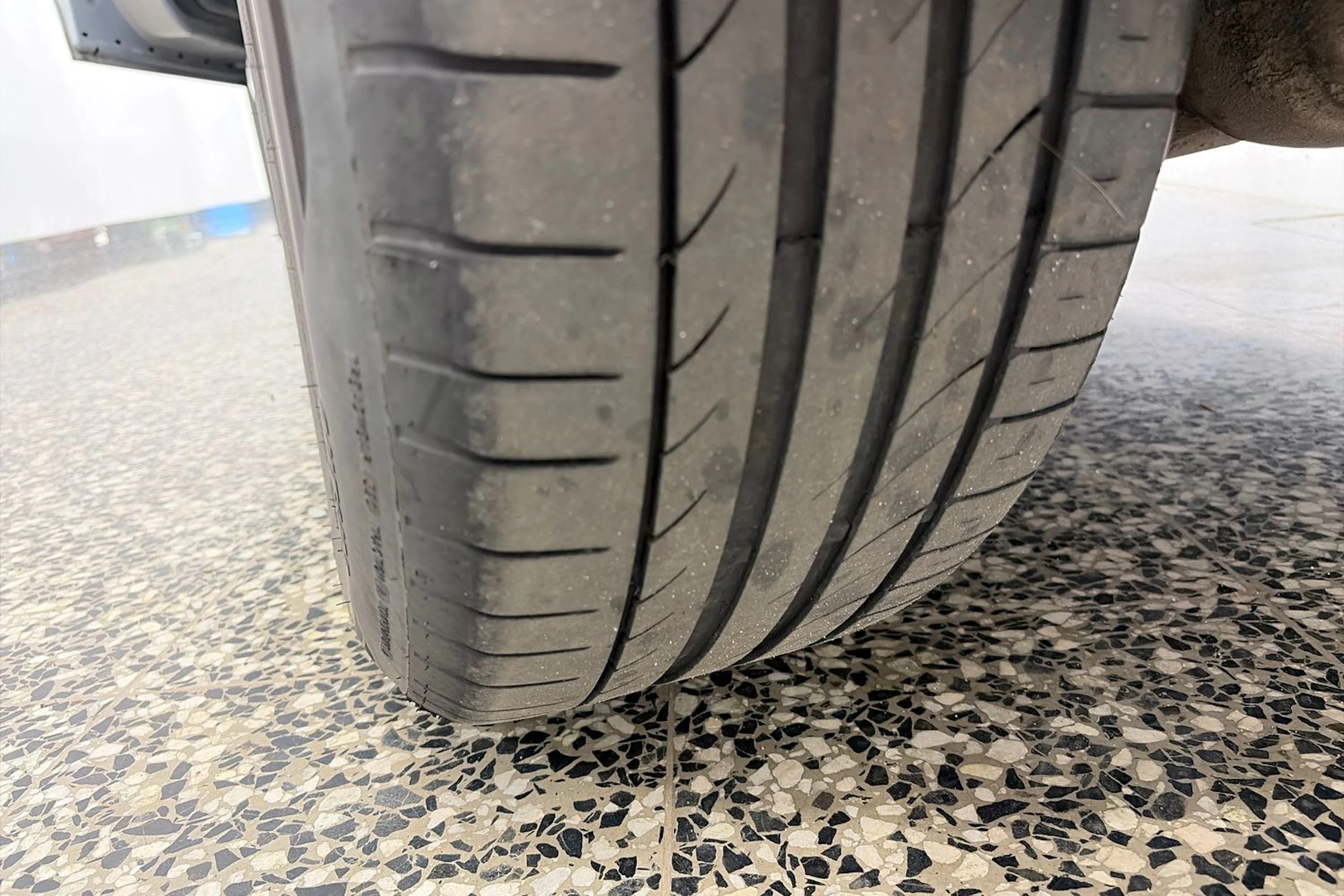 Harmaa BMW X3 2004 kuva 26.