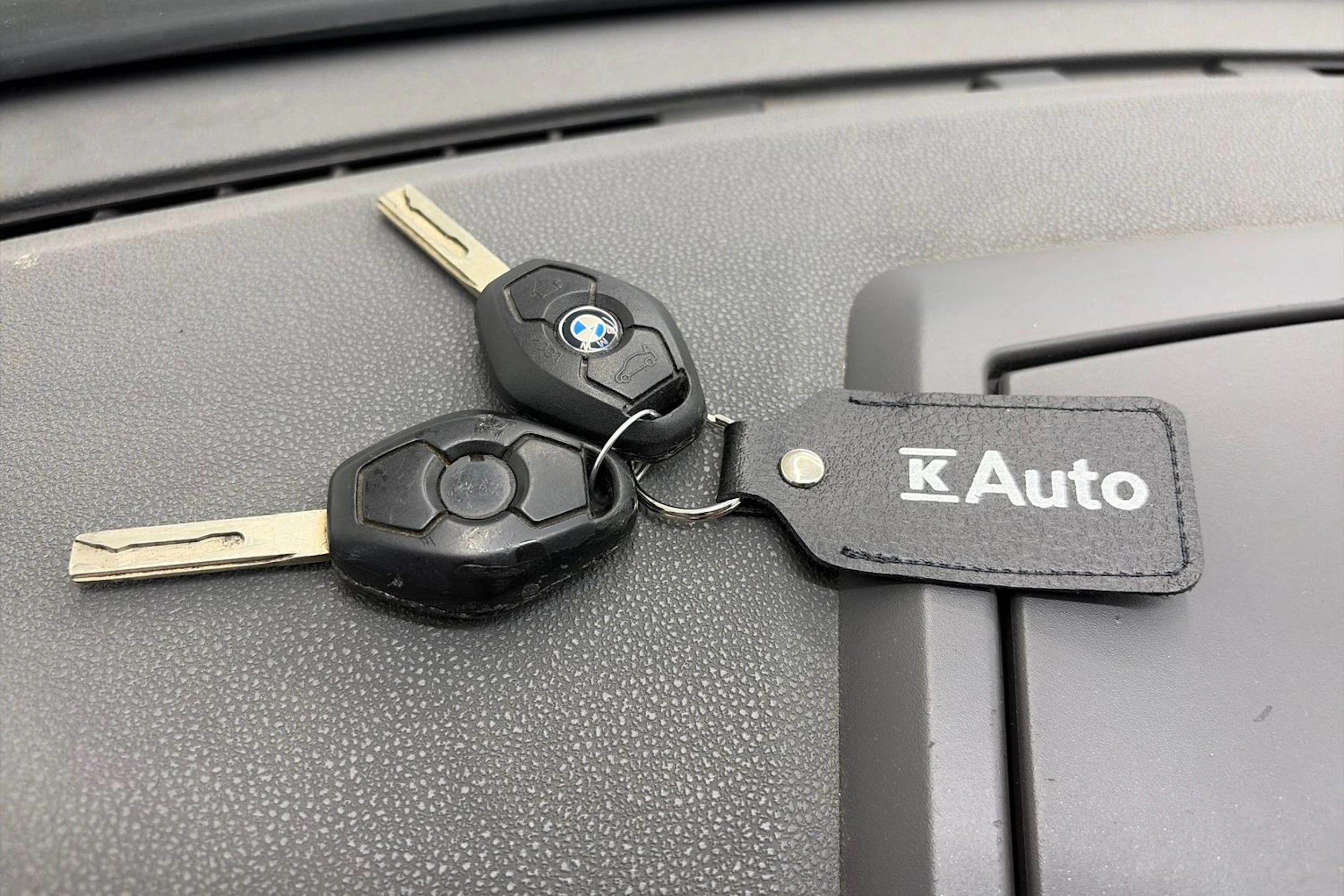 Harmaa BMW X3 2004 kuva 35.