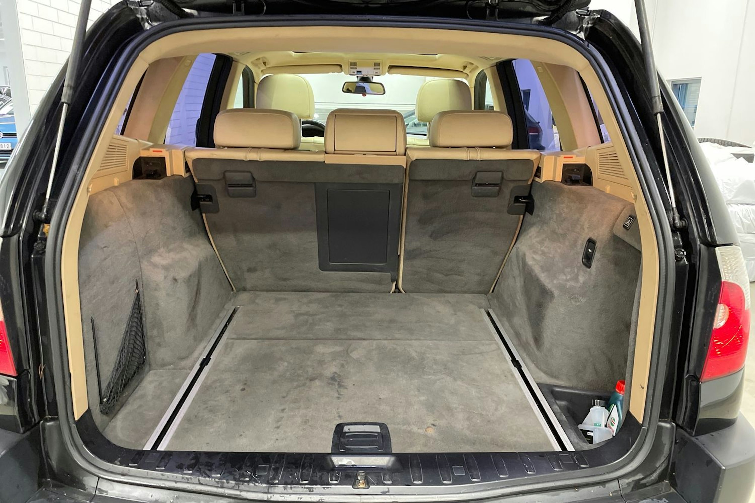 musta BMW X3 2004 kuva 12.