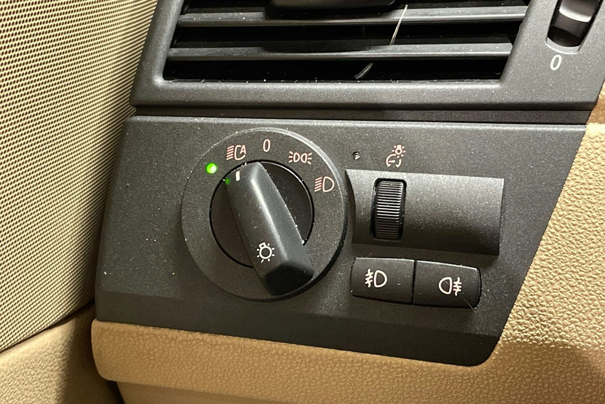 musta BMW X3 2004 kuva 19.