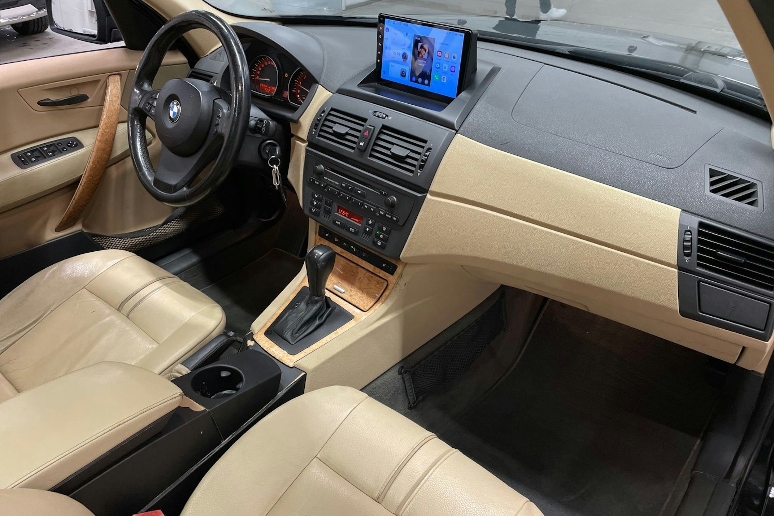 musta BMW X3 2004 kuva 26.