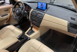 musta BMW X3 2004 kuva 26.