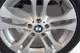 valkoinen BMW X3 2007 kuva 9.