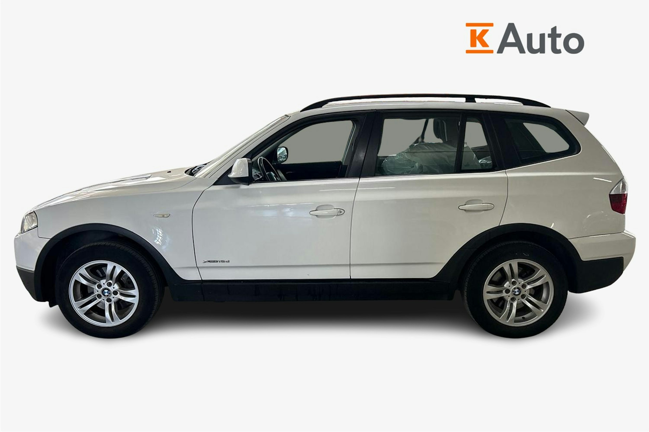 valkoinen BMW X3 2010 kuva 6.