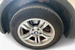 valkoinen BMW X3 2010 kuva 11.