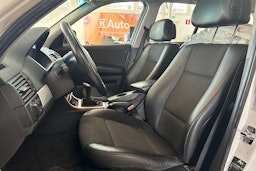 valkoinen BMW X3 2010 kuva 14.